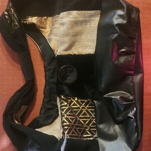 Chic Black and Gold Women's Hobo Bag